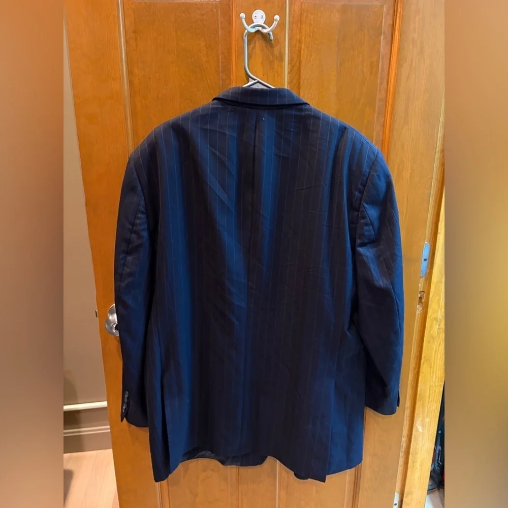 Burberry London Men’s Navy Blue Pinstripe Pure New Wool Size 48R Sports Coat